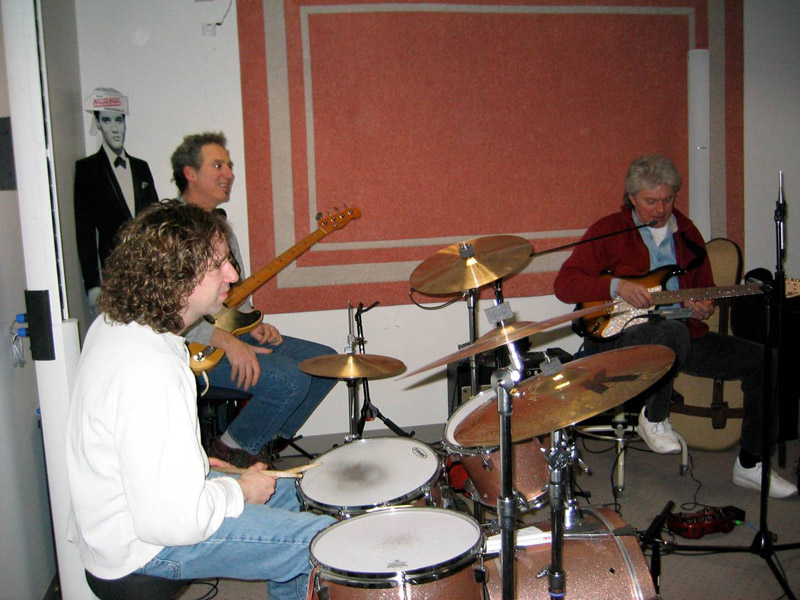 File:Linemen rehearsal.jpg