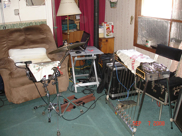 File:DrumsAndSteel.jpg