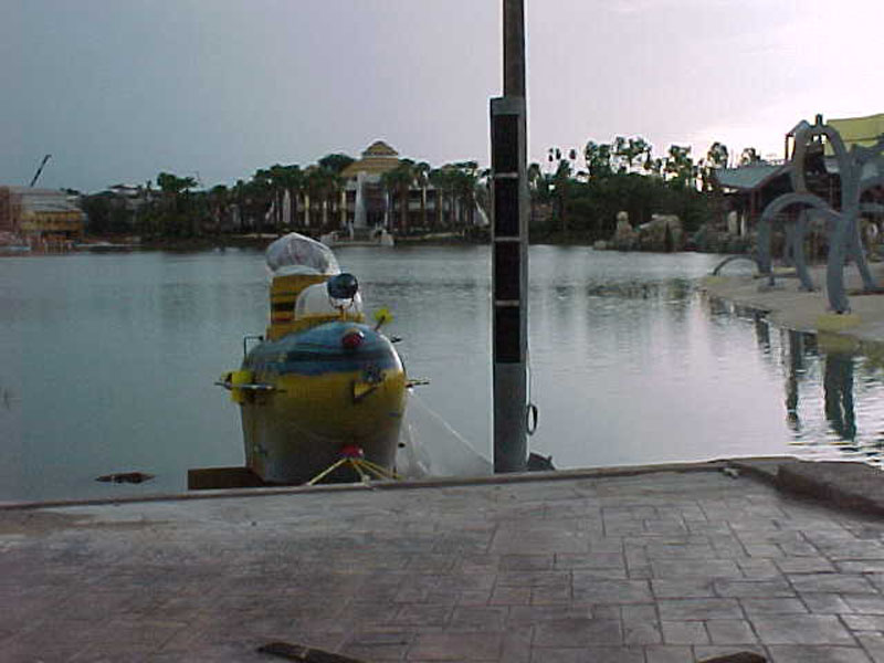 File:UIOA poles 1.jpg