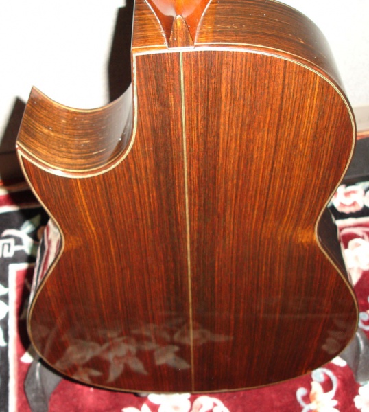 File:Larrivee Classical Back01.jpg