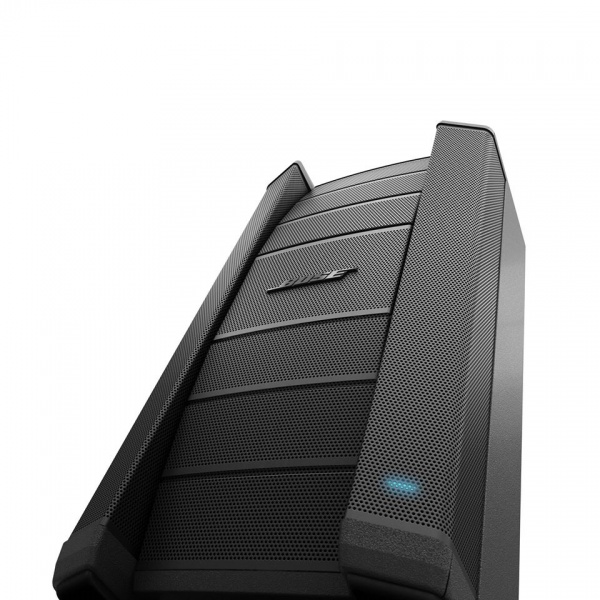 File:F1 Front C leaning back.jpg